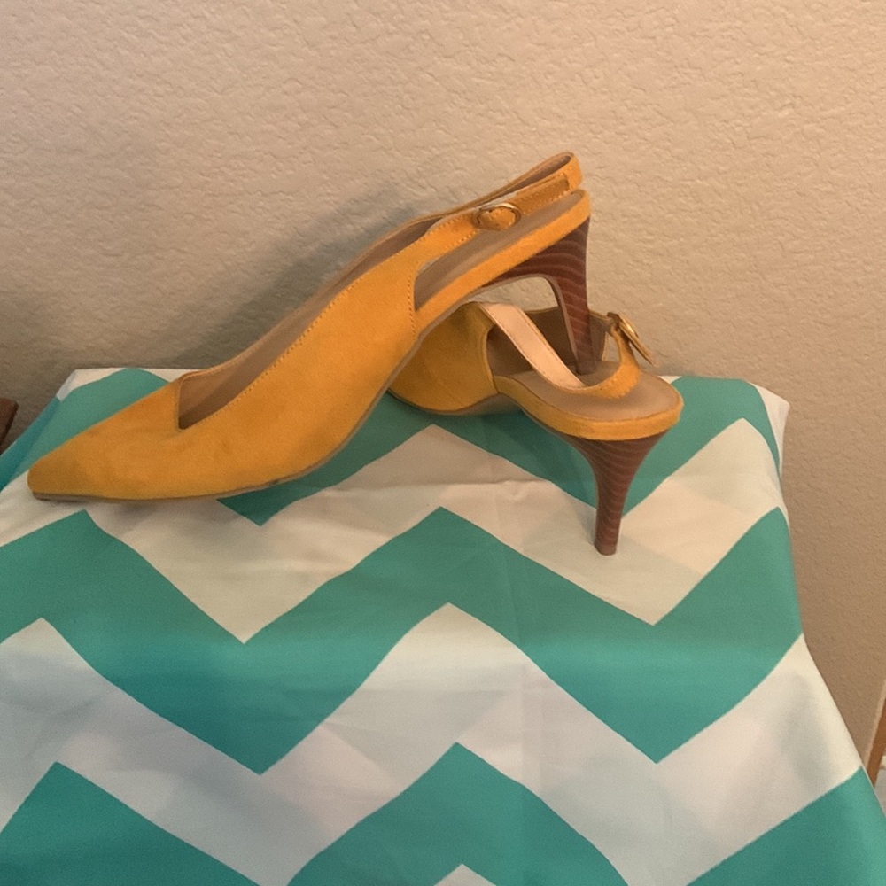 Ann Taylor Yellow Slingback Heels